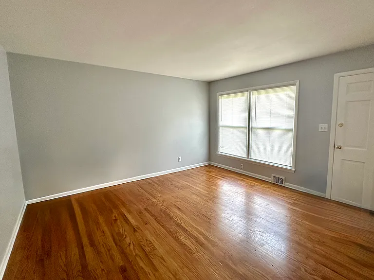 9416 Plumwood Rd — Photo 17