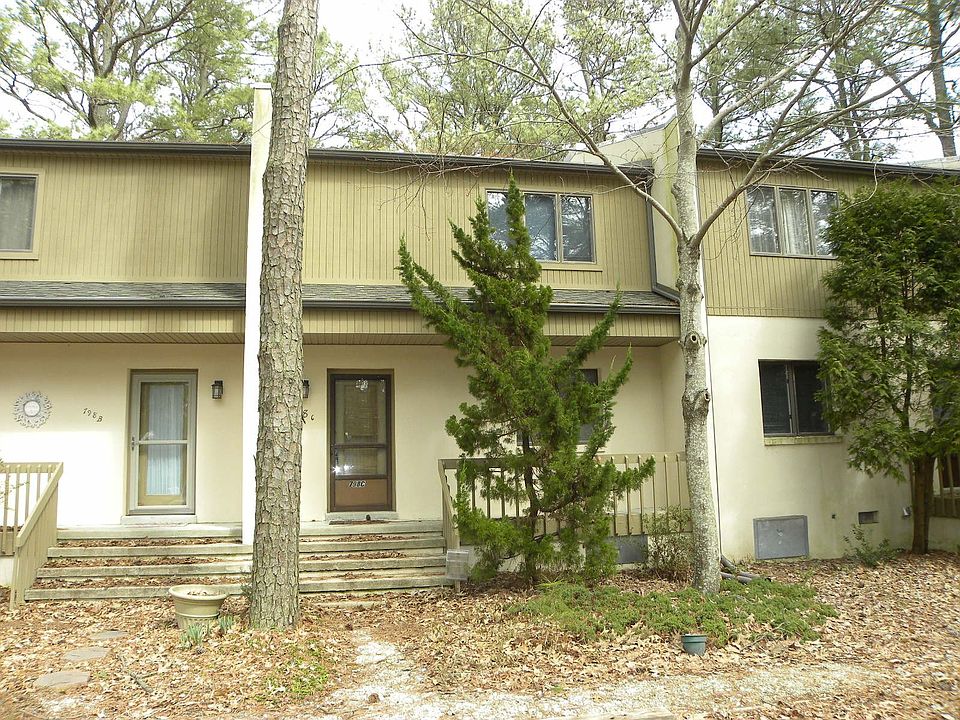 1st image of 798C Salt Pond Cir