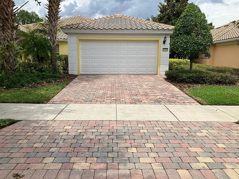 11896 Fiore Dr — Photo 1