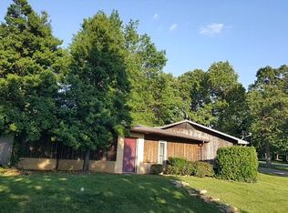 405 S Lincoln Rd, Monett, MO 65708