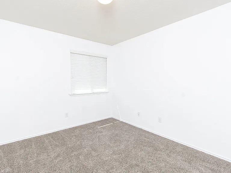 6300 Clear Brook Dr — Photo 18