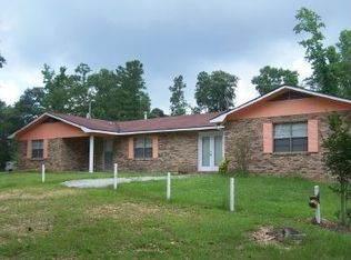 16 Rose Hill Rd, Columbia, MS 39429