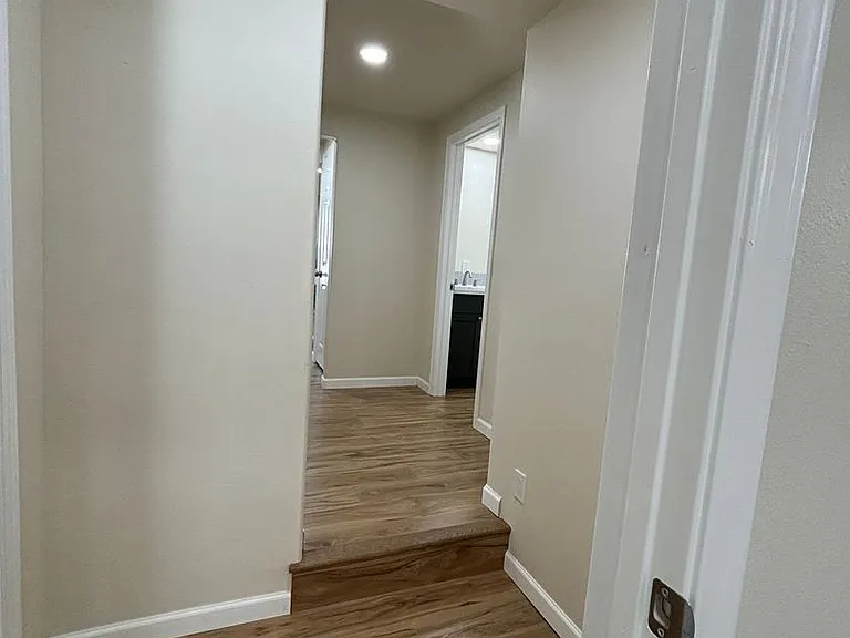 R1257 SW Plummer Ave — Photo 44