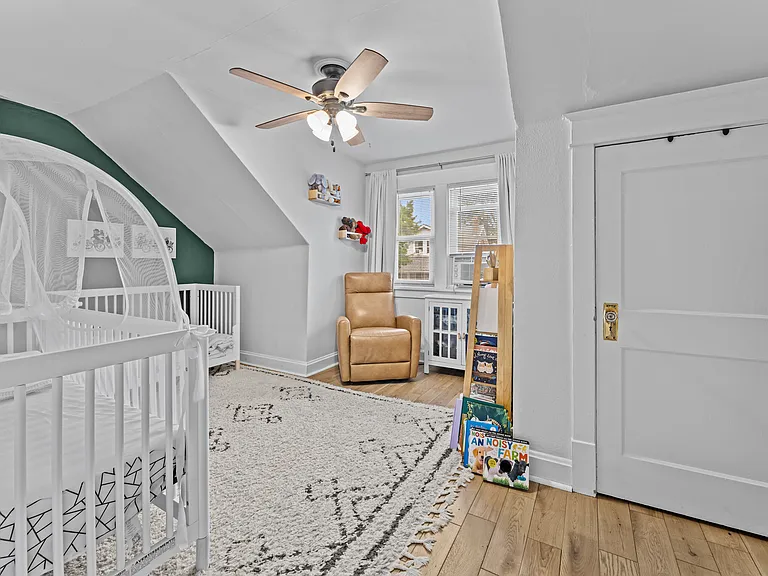 2031 Alameda Ave — Photo 17