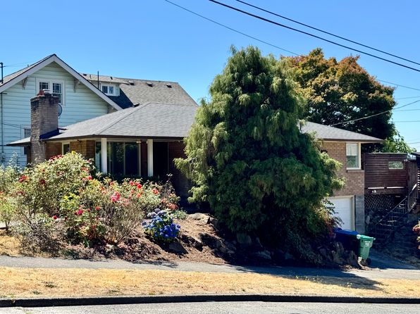 205 NW 65th St