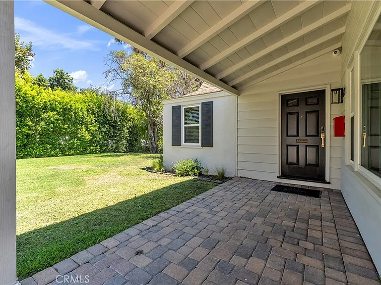 11944 Hesby St — Photo 3