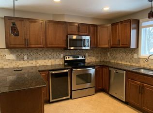 97 Epworth St, Worcester, MA 01610