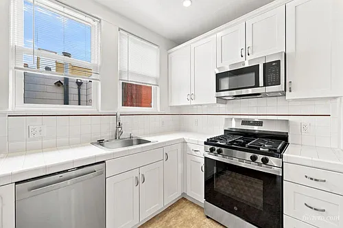 2255 Lake St #9 Photo 1 2255 Lake St #9 Photo 1