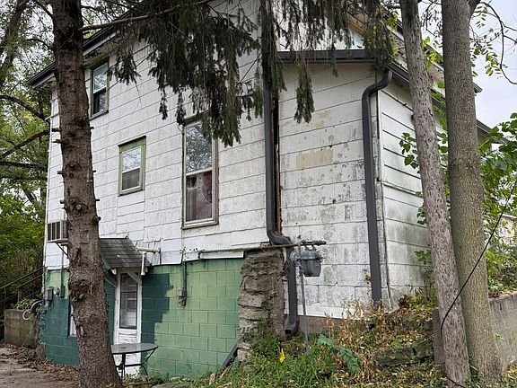 3rd image of 115 N Adams St