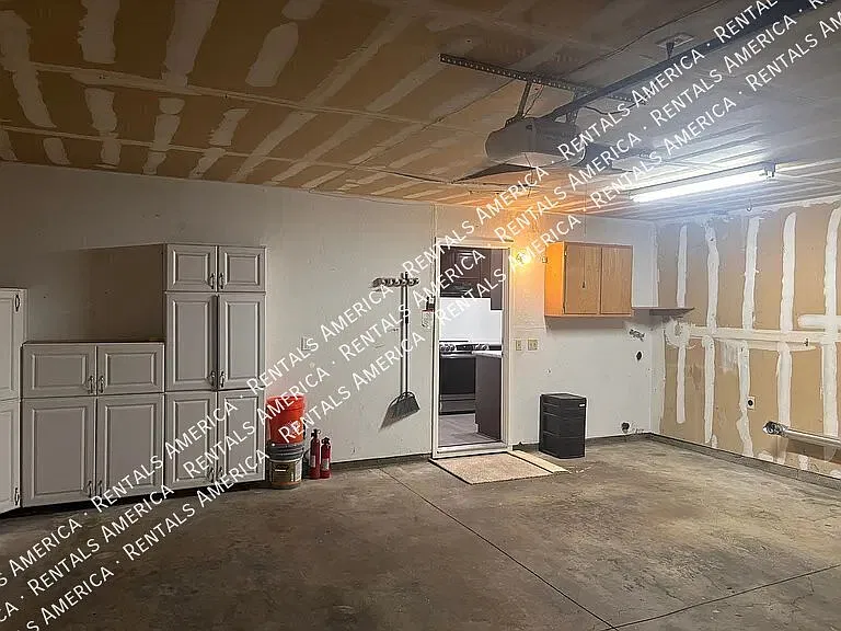 Move In Ready — Photo 3