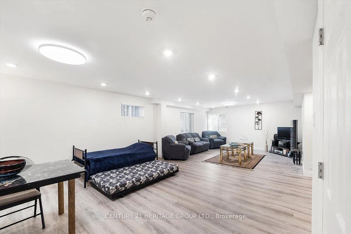 2 bed, $1,950 — Photo 2