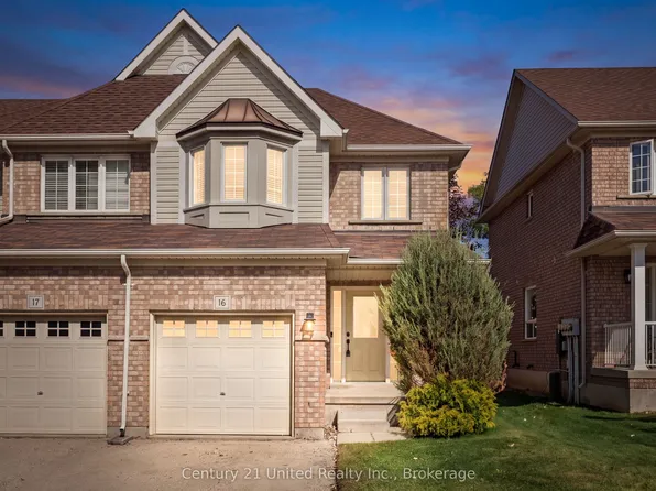 1087 Ormond Dr #16, Oshawa, ON L1K 0E9