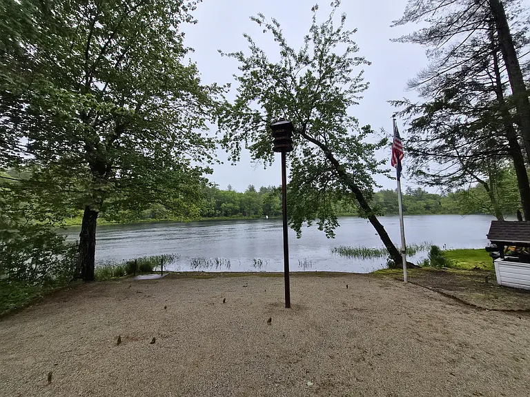 4 Damon Pond Rd — Photo 2