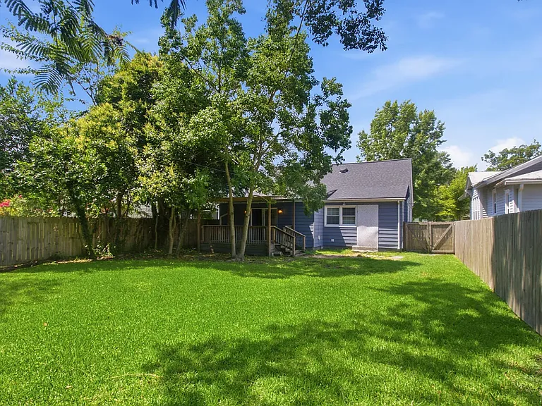 1409 Rhem Ave — Photo 21