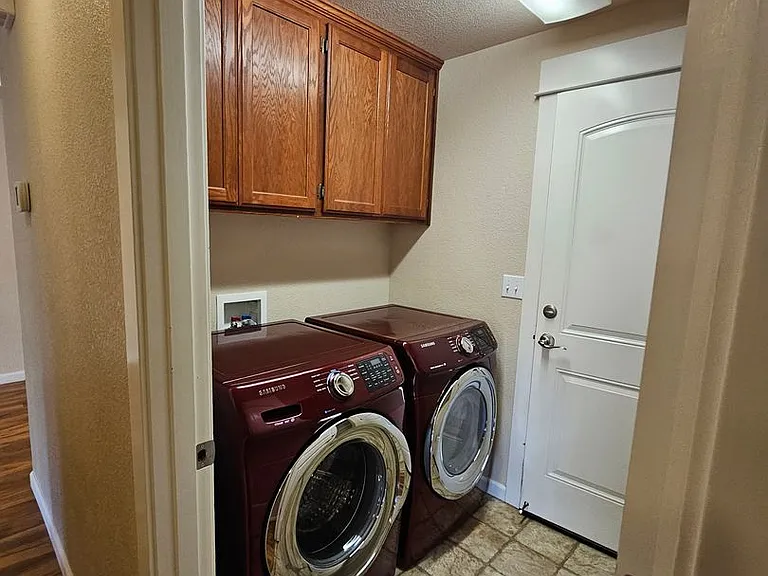 619 Marshall Ave — Photo 9