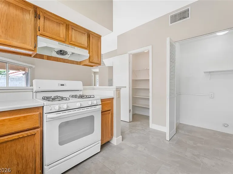 6536 Sterling Springs Pkwy — Photo 11
