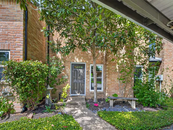 745 Worthshire St, Houston, TX 77008