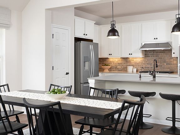 Berry Creek Highlands - Medina Interior Image 2