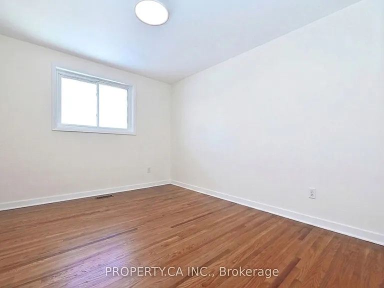 701 Sunnypoint Dr — Photo 10