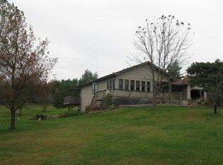 1044 Highway T17, Pella, IA 50219