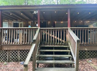 19 Menoken Trl, Newfoundland, PA