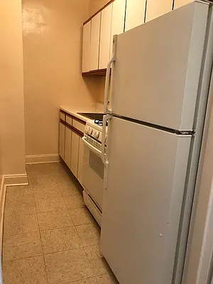 Rented by Kew Forest Realty Inc | media 3