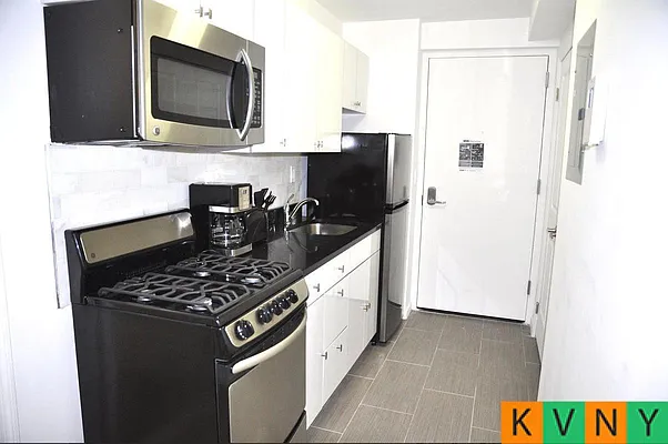 Rented by KVNY Soho | media 45