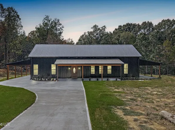 70 Wall Hill Farms, Byhalia, MS 38611