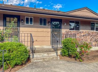 1364 SE Court Ave, Roseburg, OR