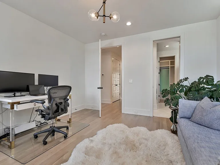 4107 Kimbark Dr — Photo 32