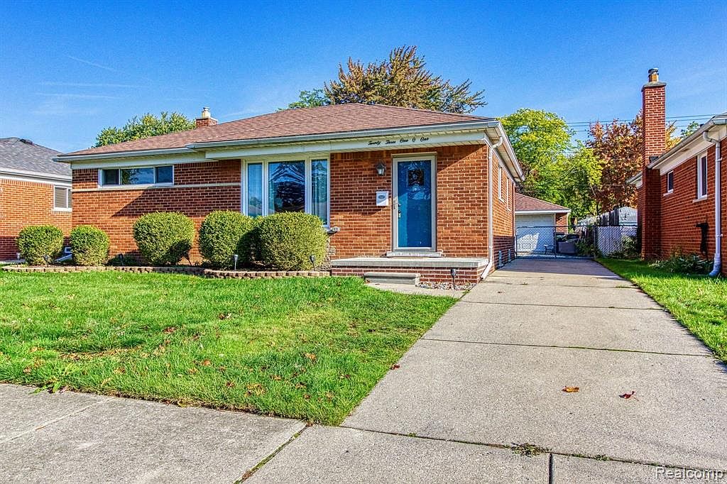 23101 Playview St, Saint Clair Shores, MI 48082 Zillow