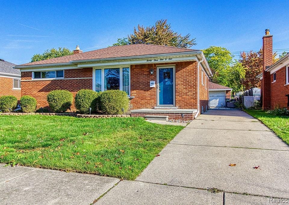 23101 Playview St, Saint Clair Shores, MI 48082 Zillow