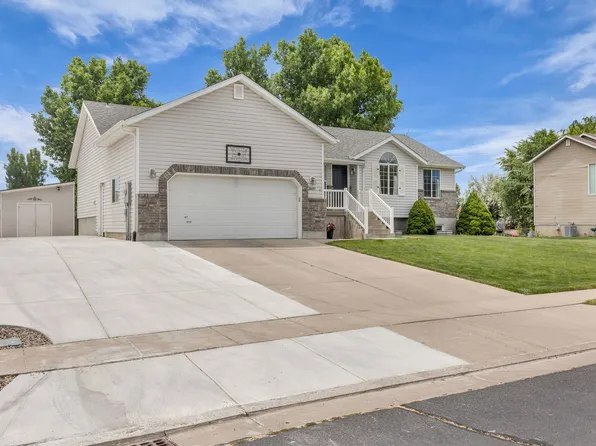 3609 W Jupiter Hills Dr, Syracuse, UT 84075