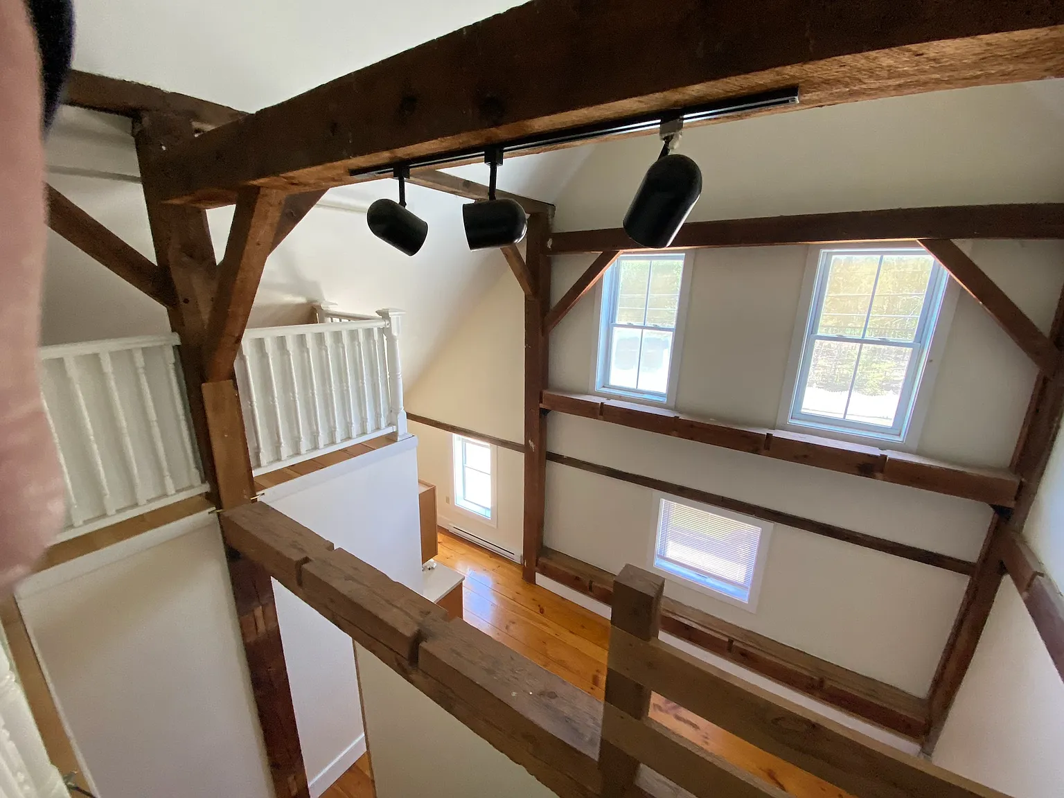 1 bed, 1357 sqft, $2,100 — Photo 3