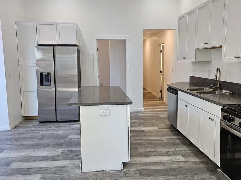 1320 High St #2 — Photo 2