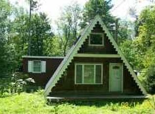 318 Wells Rd, Becket, MA 01223