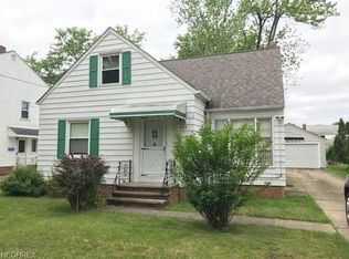 1584 Lyndhurst Rd, Lyndhurst, OH 44124