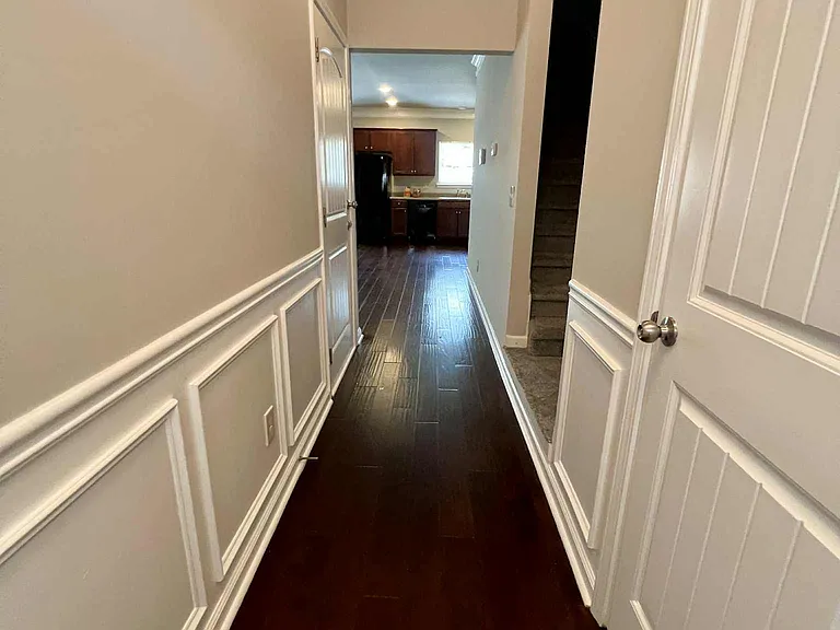 1739 Snapping Ct — Photo 6