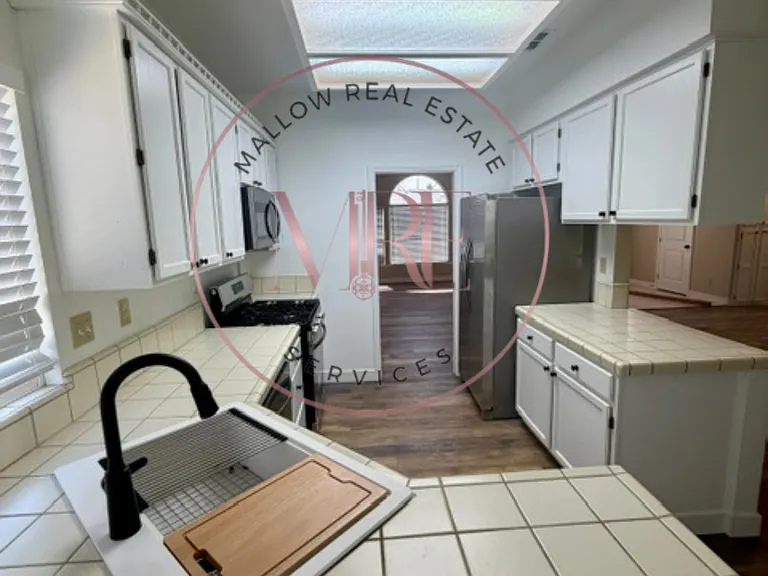 1170 Yolanda Dr — Photo 10