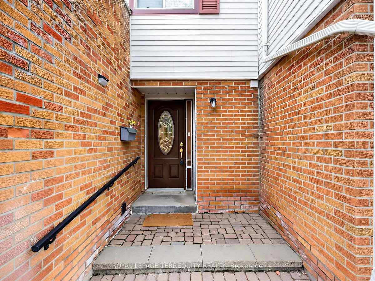 Building Photo - 49 Jenny Wrenway