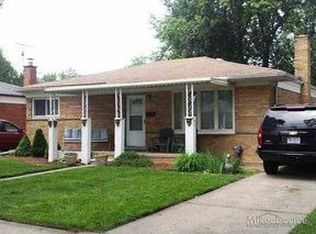 21321 Centennial St, Saint Clair Shores, MI 48081