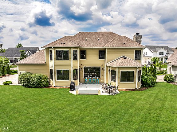 5th image of 7666 Deerfield Ln