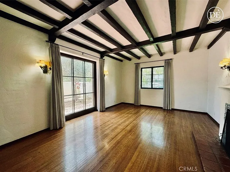 580 S Berkeley Ave — Photo 5