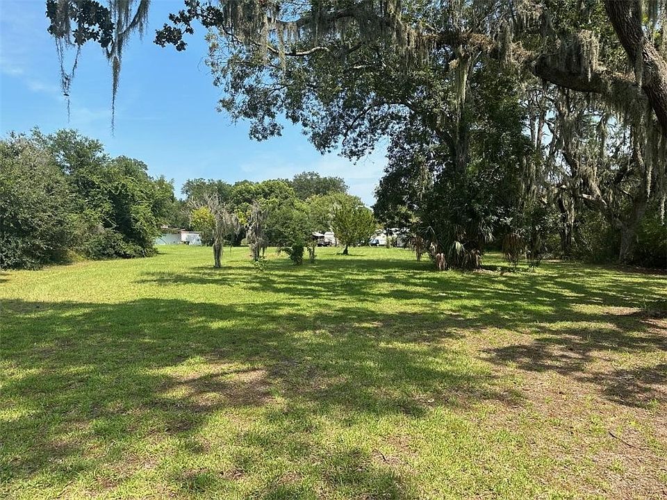 2nd image of 1861 Clinch Dr