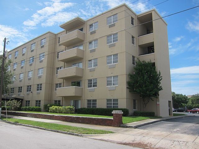 1st image of 406 S Cedar Ave #105