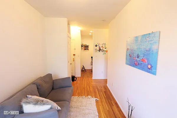 Rented by Citi Habitats | media 15