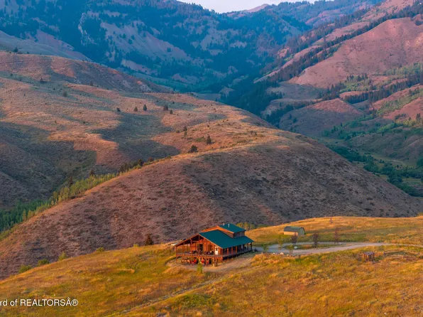 3045 E Wildhorse Rd, Jackson, WY 83001