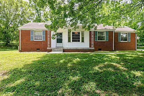 4824 Lynn Dr Photo 1