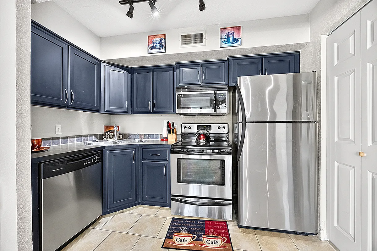Garden Park Apartments — Photo 4