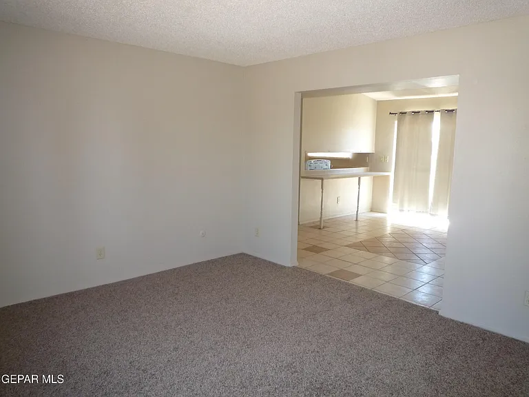 11128 Wharf Cove Dr — Photo 3